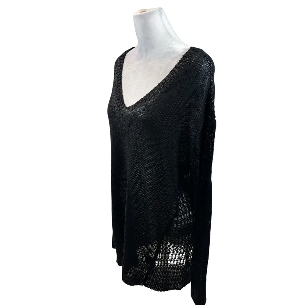 Brand new with tags Ladies Rock & Republic Open Knit V Neck Ice Queen Sweater XL